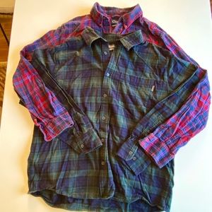Set of 2 men’s flannel shirts - size XL